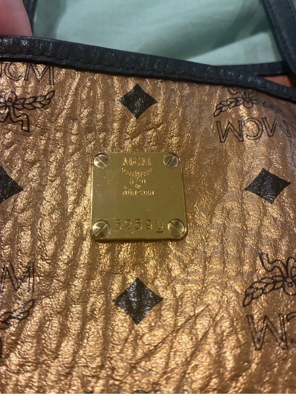 Authentic MCM Metallic Gold Tote with Black Trim - Amazing Condition - Picture 3 of 12
